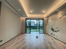 松江大学城,高档社区,垫高一楼送花园,全新装修,税费各付