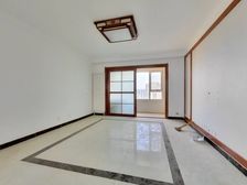 北大时代 3室2厅 139平