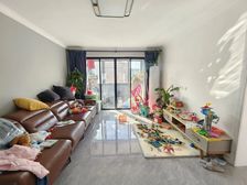 新城地铁站100 抵达!精装大三房中楼层带车库储藏室!