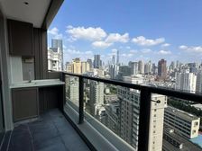 苏河湾商圈,2024年保留的,全新没住过,就这一套。