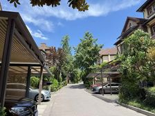 汽博 美式联排 地下室全采光 单层110平 朝南 全套房 !