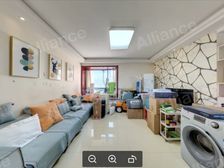 《急,急,急!8号线地铁口,南北通透》《满三满二,税费少》