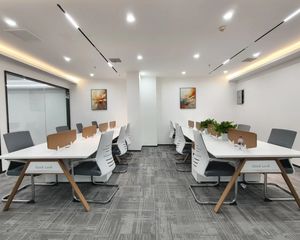 西二环、实现办公自由、三条地铁线路、纯正大气办公楼、莱蒙都汇