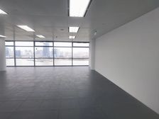 陆家嘴富源置地广场 267平-2123平可分割 欢迎咨询