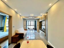 观音桥 次新盘 装修97成新 近轨道 近商圈