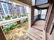 正宗花园一楼洋房 所见即所得 产证137平实得接近300平方