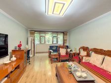 丰卉家园 三居双卫 145平 一层 满五年一套 商品房