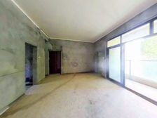 渝北首地 带私家花园可以用,喜欢花园大平层的朋友看这里。