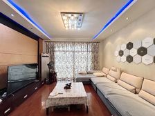 大龙山地铁旁 精装三房 看中庭 住家安静