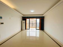 星城翠珑湾(四期) 有电梯 次新小区 高楼层视野好 出行方便