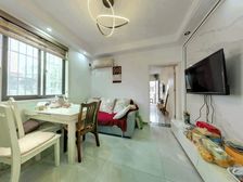 观景二村1楼带院子开门52平88万精装