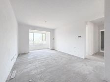 爱情缤纷里 126.7平4居 南向毛坯 视野无遮挡