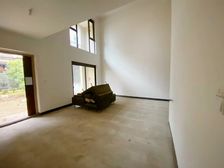 溪附!照母山光环带花园叠拼别墅,出门到轻轨100 。