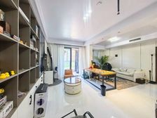 新出房源 业主急售 近地铁300 交通便捷 价格可谈