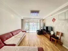 本人实拍!价格空间一辆奔驰E!全明户型!附赠车位!南北通透!