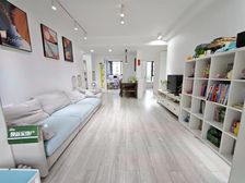 老业主看好房子 诚售!带中y空调,地暖,拎包入住