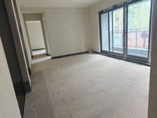 横厅洋房 价格还能谈很多 送车位跟家具家电 诚心出售看房接送