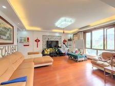 带露台 一梯两户 原始电梯洋房 停车方便 采光视野俱佳