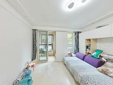 送小露台,前后没有遮挡,开发商统一装修,诚意出售