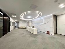 免租6个月起丨南山科兴丨豪装整层丨全齐家私丨拎包办公