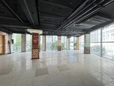 国贸建外SOHO临街大铺 410平方正空间 适合多业态经营
