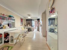 好位置,楼层好,保养好。地铁口,为数不多的好房子