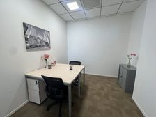 雷格斯直租价好谈!北站财富中心 甲写 2人间