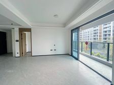 业主急售,大横厅,精装修门口地铁站,(数据谷)拎包入住。