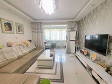 临港新 ,云汉路中间楼层 精装两房,满五 采光佳