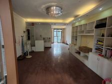 联泰香域滨江 南北通透,采光好 装修好,环镜优美 近地铁 周