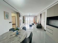 时代香海清城区 飞来湖中小 近万达 带车位随时看