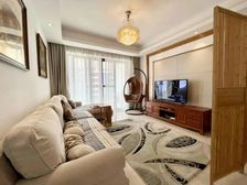 三亚市体育馆旁 。准新房,赠送家电家具。拎包入住。