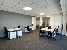 雷格斯共享办公会议打印地址注册创业空间月租