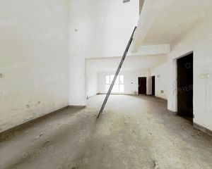 ,复式结构,叠层建筑,南北通透,园林风格.