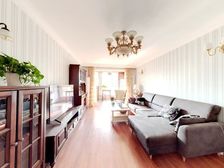 万科金色雅筑南苑 一楼精装修带赠送 价格可议