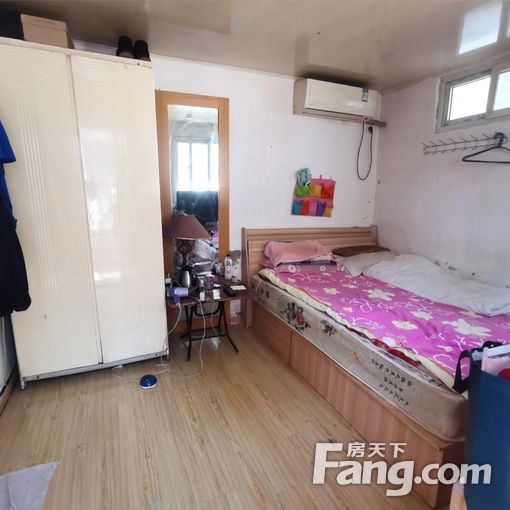 东四内务部街精装小户型 2200元/月押一付三