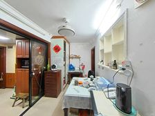 卧室朝南厅朝南 厅窗户朝外 送15平大花园