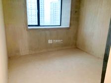 正规商品房 有电梯 中间楼层采光好 楼龄新 南北通透