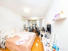 轨交百米,附近商圈配套成熟,楼层好,采光好,