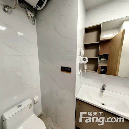 济南远大购物广场 1室1厅 38.99平米