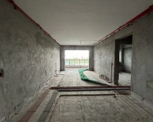 珑城半山性价比 一套 4房2厅2卫 视野开阔 业主 售