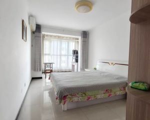 保运鑫苑精装修南北通透装修完基本没有住过还是八中联盟西的书包