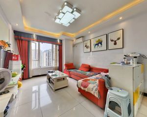 海亮樾金沙 3室2厅 东南