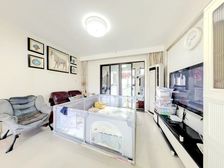 大华锦绣华城(十四街区)次顶层,采光观景好,双卧客厅朝南