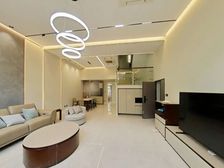 全新装修拎包入住,前后花园,厅南临水,看房有钥匙,业主诚意出