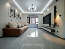 十二中对面悦湖庄园精装三居室采光无遮挡老证