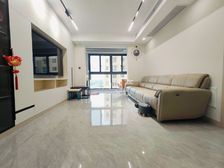 力荐好房! 东临河景!南北通透户型好!精装修家电全送!随时看