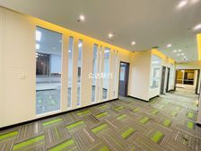 中粮广场 甲级写字间 地铁口上盖 精装带隔断 含票 正对电梯