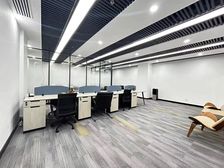 青年大街 金廊沿线 3加1格局 年租金8.8万 带家具