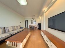 五彩城 3室1厅 东南